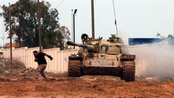 Forces loyal to the Libyan National Army (GNA) advance toward the area of Qanfudah, south of Benghazi, in Libya, November 30, 2016. (AFP/File) 