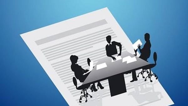«سلطات الإدارة والقيود الواردة عليها في العقود الإدارية»