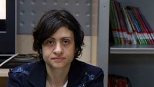 بسمة عبد العزيز