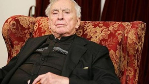 الكاتب غور فيدال