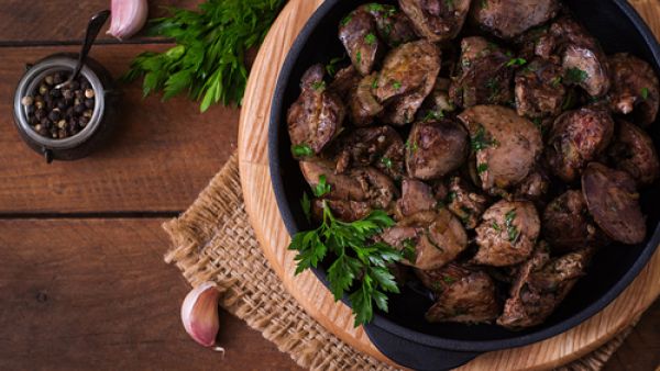 الكبدة تقوي عظام وأسنان الحامل