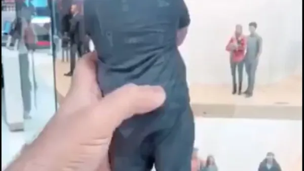 Image was circulating among social media users. It was taken in front of the shop with the facade showing the 3D-printed figures. (Social Media)