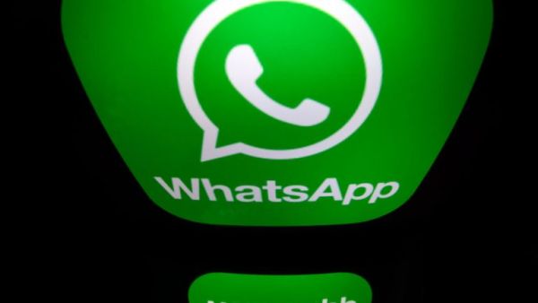 Logo of WhatsApp mobile messaging service (AFP )