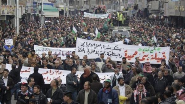 Jordanian Muslim Brotherhood members protest against the government in Amman. (AFP/File)