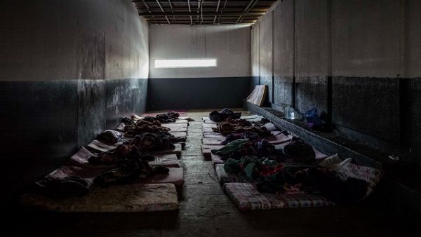 Médecins Sans Frontières (MSF) says that the detainment is causing unnecessary harm to migrants, reporting that "detainees are stripped of any human dignity". (Guillaume Binet)