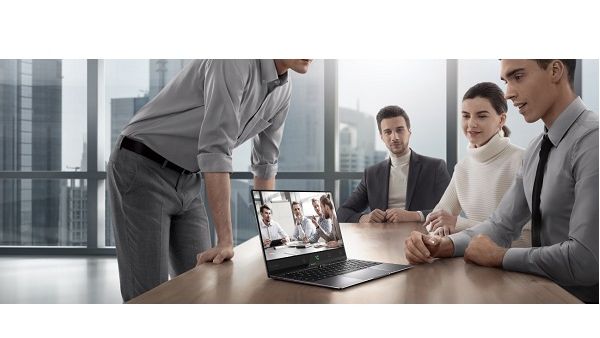 HUAWEI MateBook X Pro’s fingerprint reader depends on using scanned images of the user’s finger to verify their identity and confirm their authorization to access and use the computer. 