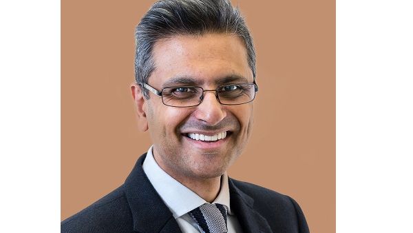 Mandeep Sagoo, Consultant Ophthalmologist at Moorfields Eye Hospital in London