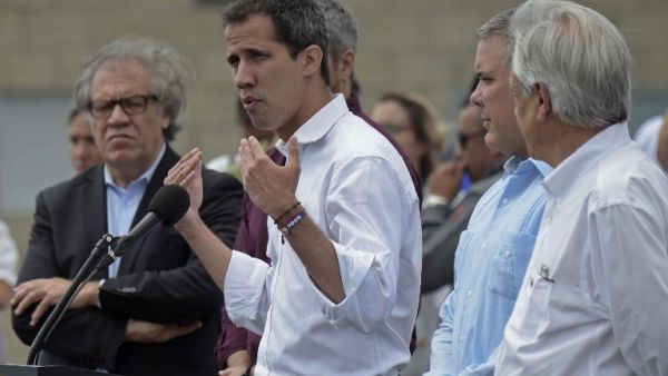 Venezuelan opposition leader Juan Guaido (C), flanked by presidents Mario Abdo Benitez (2nd-L) of Paraguay, Ivan Duque (2nd-R) of Colombia and Sebastian Pinera (R) of Chile, and Organization of American States Secretary-General Luis Almagro (L). (AFP/ File)
