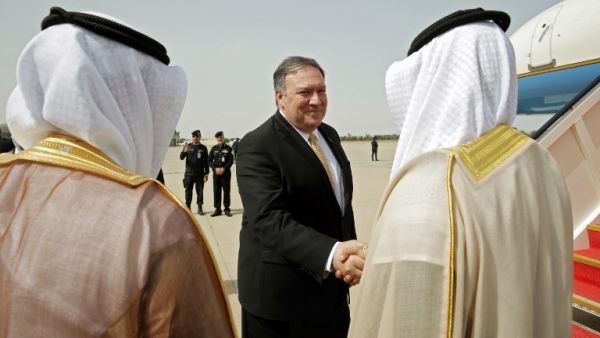US Secretary of State Mike Pompeo greets dignitaries as he prepares to depart Kuwait City on March 20, 2019. (JIM YOUNG / POOL / AFP)