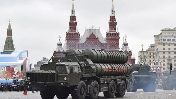 Russian S-400 missile defense system during a Victory Day military parade in Moscow's Red Square. (AFP/Natalia Kolesnikova)