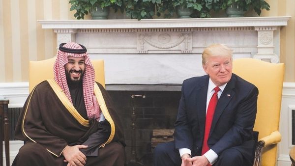 Saudi Crown Prince Mohammad bin Salman (L) and US President Donald Trump (R). (AFP)