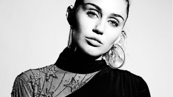 مايلي سايرس (instagram.com/mileycyrus)