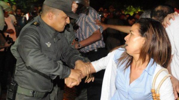 تعرض عدد من الصحفيين للضرب وكسر آلات التصوير التي بحوزتهم