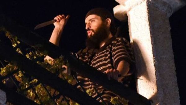 المغربي يونس التسولي يثير موجة من الهلع في حي منزل عائلته بالرباط 