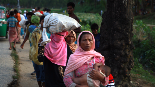 Since Aug. 25, over 625,000 Rohingya have crossed from Myanmar's western state of Rakhine into Bangladesh (AFP)