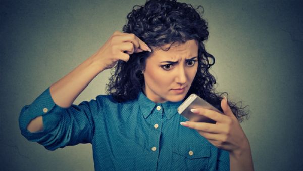اعملي وصفة من مطبخك لمنع تساقط الشعر
