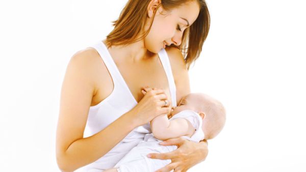 المرضعة تشعر بالجوع أكثر والحل هو تناول وجبات صغيرة عدة مرات فى اليوم