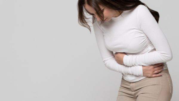كسل الأمعاء تتمثل بوجود أعراض الإمساك وألم أثناء حركة وتفريغ الأمعاء