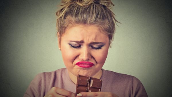 يجب الاحتفاظ بها بعيداً من عينك ومتناول يدك
