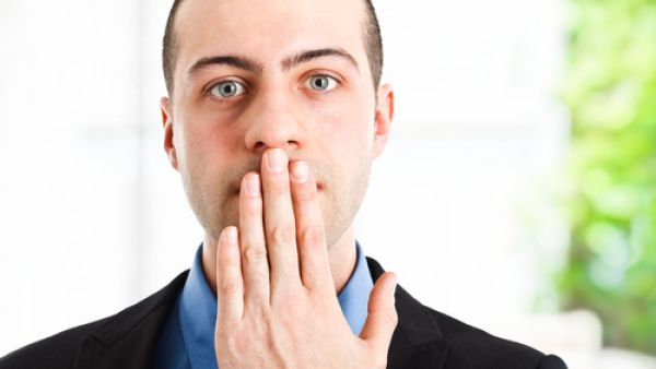 لا تنظف أسنانك بالفرشاة بعد تناول الفطور
