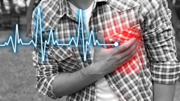 أعراض حدوث خفقان للقلب صعوبة التنفس بعد تناول الطعام