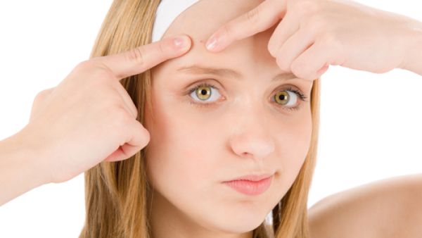 الإمتناع عن اعتماد أدوات التجميل غير الطّبية
