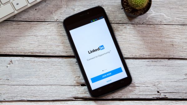 19% من المشغلين يختارون موظفيهم فقط من صورهم على LinkedIn