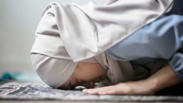 صلاة العيد ركعتان