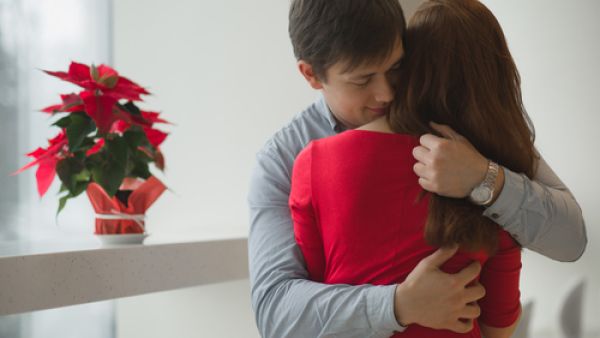 الأزاوج شركاء في الأرواح والأجساد والمشاعر والأحلام والطموحات