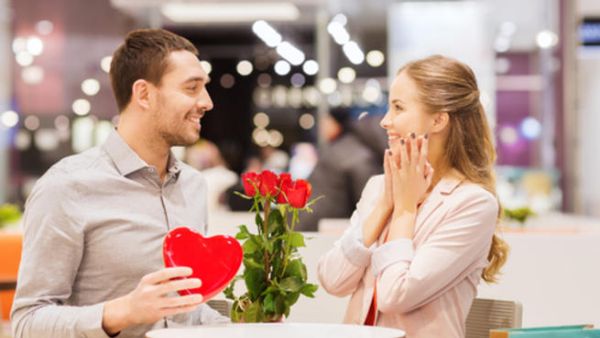 هو دائم الحرص على مشاعرك من خلال أفعاله وأقواله
