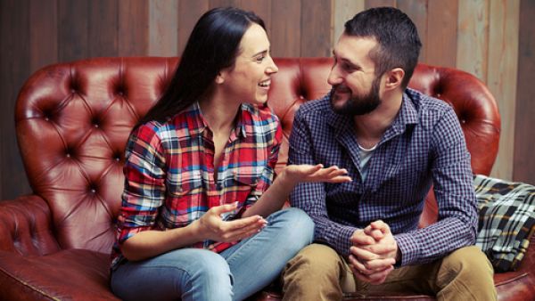 اتساع حدقة العين تدل أن الرجل وصل الى ذروة العلاقة الحميمة