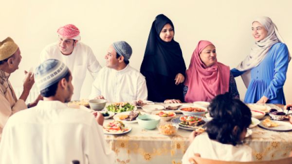 هناك سمة غالبة في وجبات إفطار رمضان وهي قلة كمية الطعام المقدم في كل وجبة