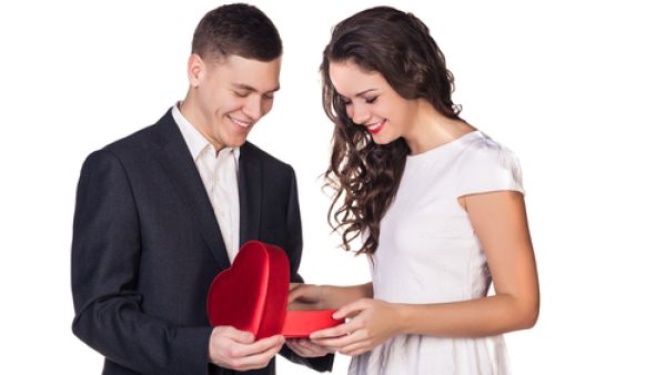 تبقى المجوهرات الهدية الأمثل في كل المناسبات والاعياد