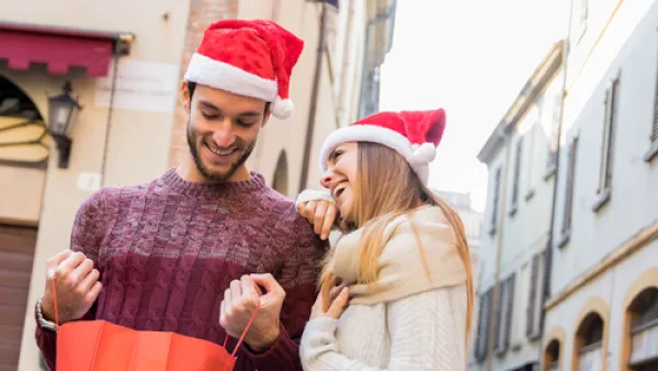 تبقى ربطة العنق الهدية الأمثل التي يمكن تقديمها لرجال الأعمال

