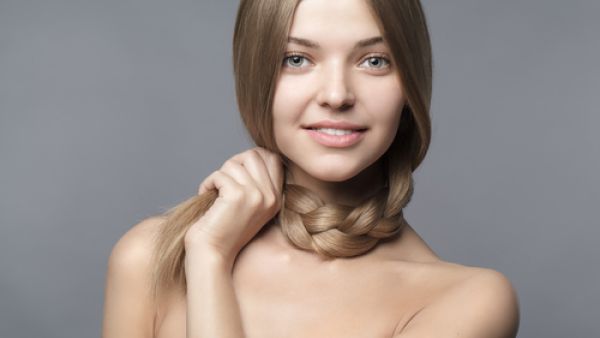 تجنبي استخدام كريمات الفرد لما لها من تأثير ضار على خصلات شعرك