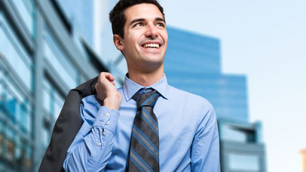أثبتت الأبحاث ان الملابس التي نرتديها تشكّل كيفية إدراك الآخرين لقدراتنا.

