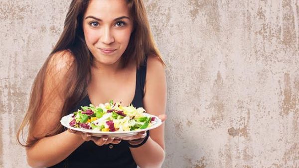 يركز "رجيم داش" بشكل أساسي على حجم وكمية الحصص المتناولة من الأطعمة