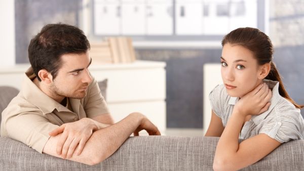 بينت الدراسات أن النساء هن فعلاً عاطفيين إلا أن الرجال هم أكثر حساسية