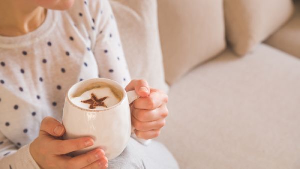 جربي القرفة وحلبة والزنجبيل لتنظيف الجسم من الدم الفاسد