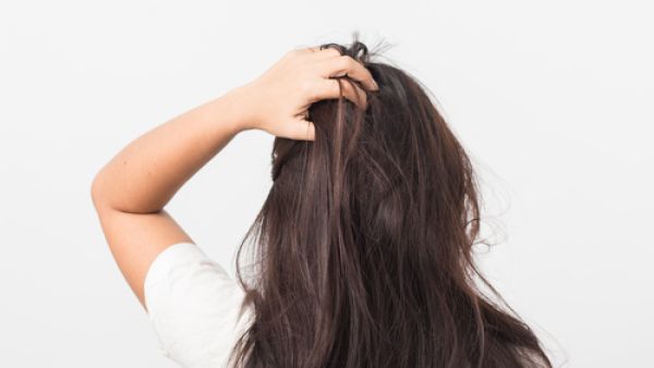 يحتوي البيض على الفيتامينات التي تلعب دورًا هامًا في تقوية الشعر 