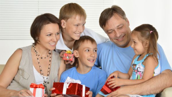 استخدمي الكثير من الكلمات الإيجابية ومصطلحات التشجيع 