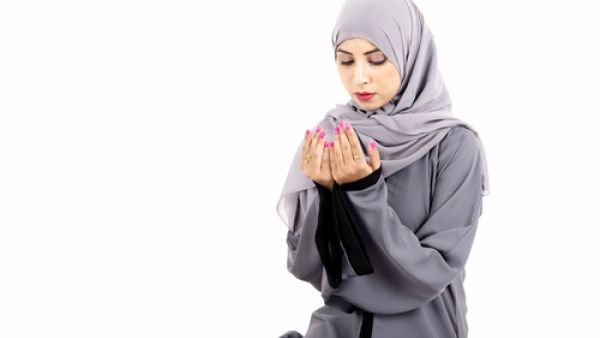  التسبيح والتهليل من أفضل الأعمال في العشر الأوائل من ذي الحجة