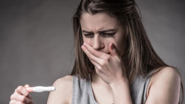 تناول حبوب منع الحمل بعد ولادتك الأولى. قد لا يحدث الحمل الثاني 
