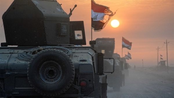 Pro-government Iraqi forces south of Hawijah, on 10 October 2016 prepare to retake Mosul. (AFP/File)