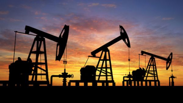 It is great for oil countries to fix goals and targets, and show the world its commitment to stabilize energy price. (Shutterstock)