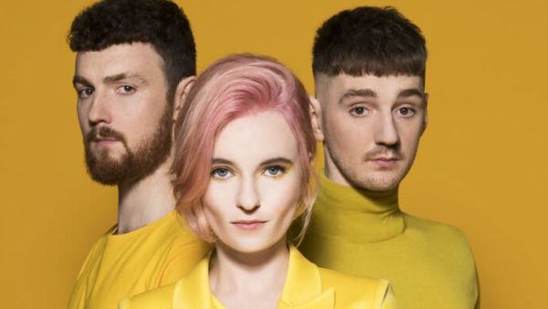 Arrive early to enjoy Zero Gravity’s afternoon food fiesta that rolls into the event.