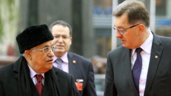 Palestinian President blames Israel for likely collapse of peace talks. 