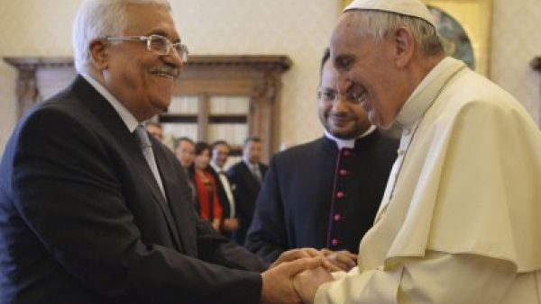 البابا فرنسيس والرئيس الفلسطيني محمود عباس