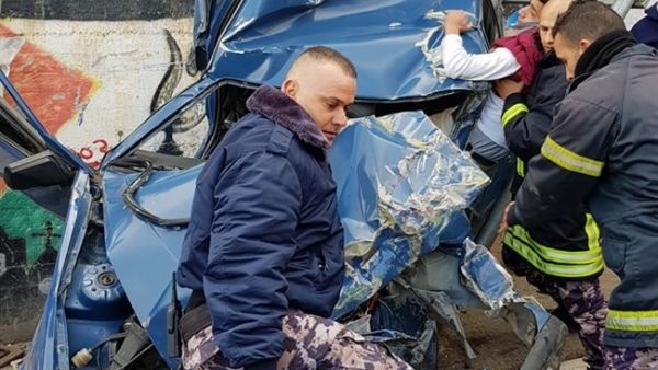 إصابة 3 فلسطينيين بعملية دهس نفذها مستوطن إسرائيلي بشاحنة كبيرة