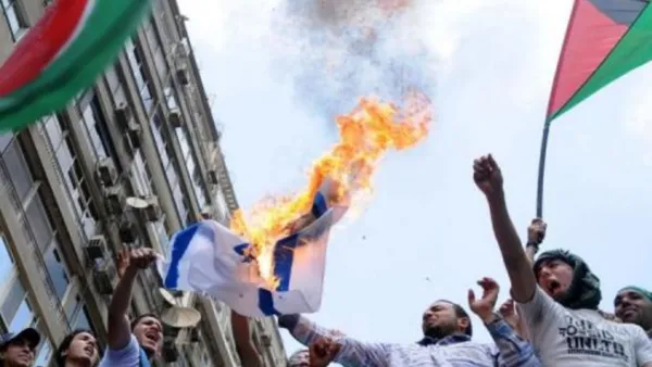 عباس يعتزم التوجه إلى الأمم المتحدة في شهر سبتمبر القادم للاعتراف من جانب واحد بالدولة الفلسطينية 